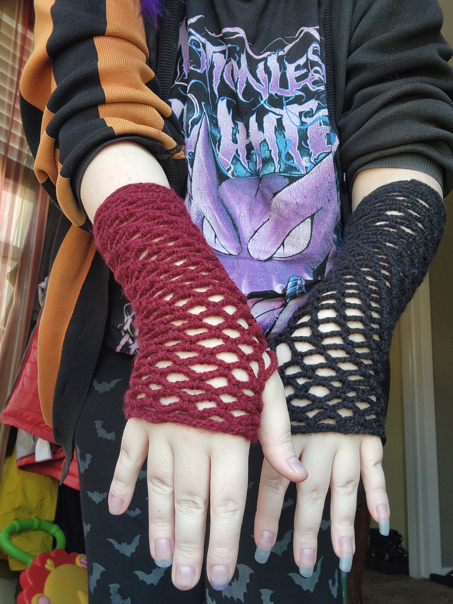 fishnet gloves